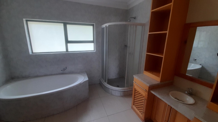 3 Bedroom Property for Sale in Birdwood Estate North West